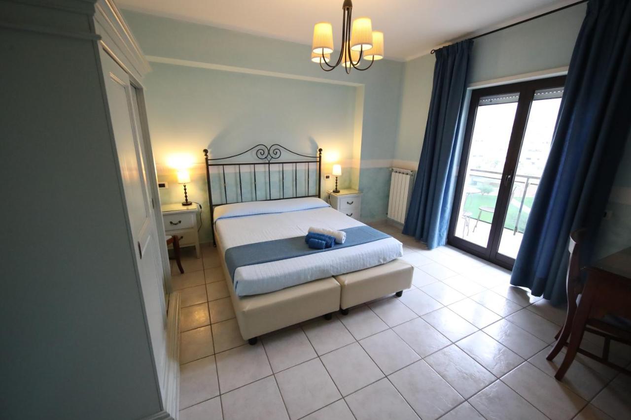 Le Terrazze B&B Formia Exteriör bild